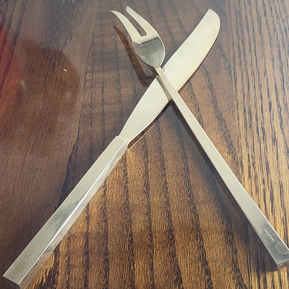 Carving set
